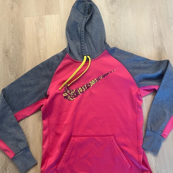Nike Tops - Nike Hoodie Medium